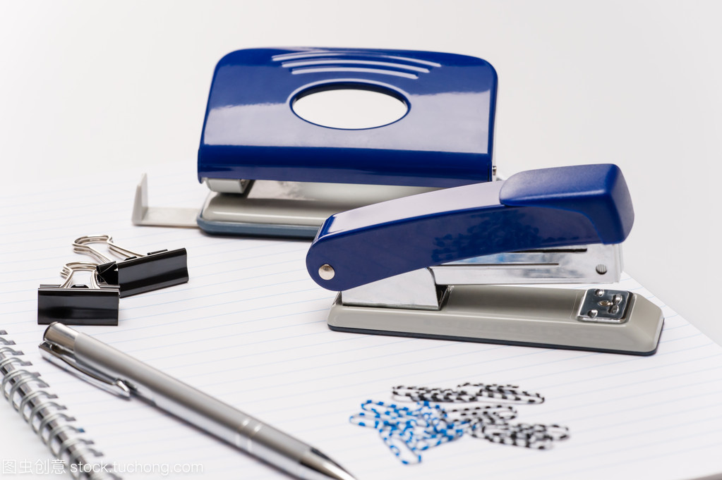 办公室与家居用品的完美融合 打造高效舒适的生活空间